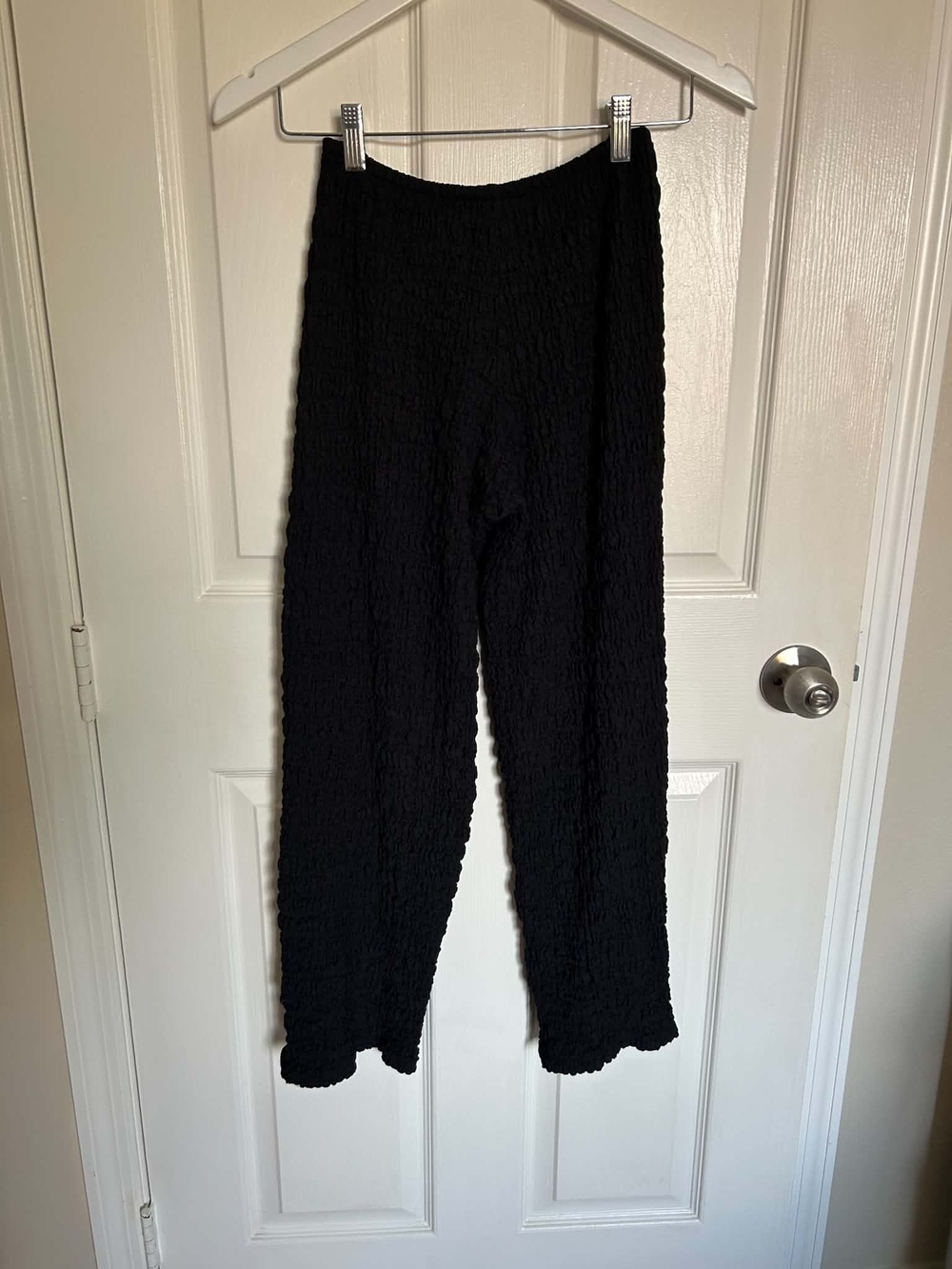 Zara Black Textured Crinkle Wide Leg Pants Stretch Waist Size Medium - Picture 2 of 4